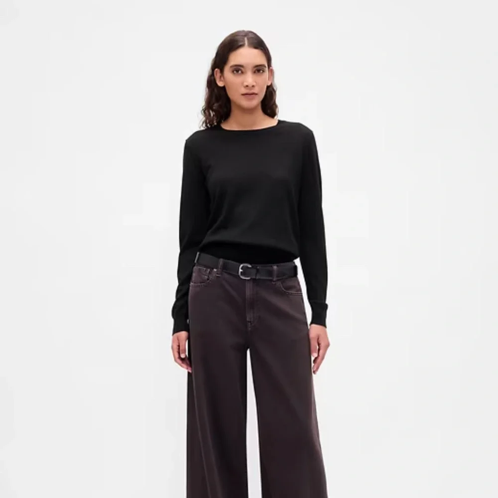 Gap Merino Crewneck Sweater - Picture 2 of 7